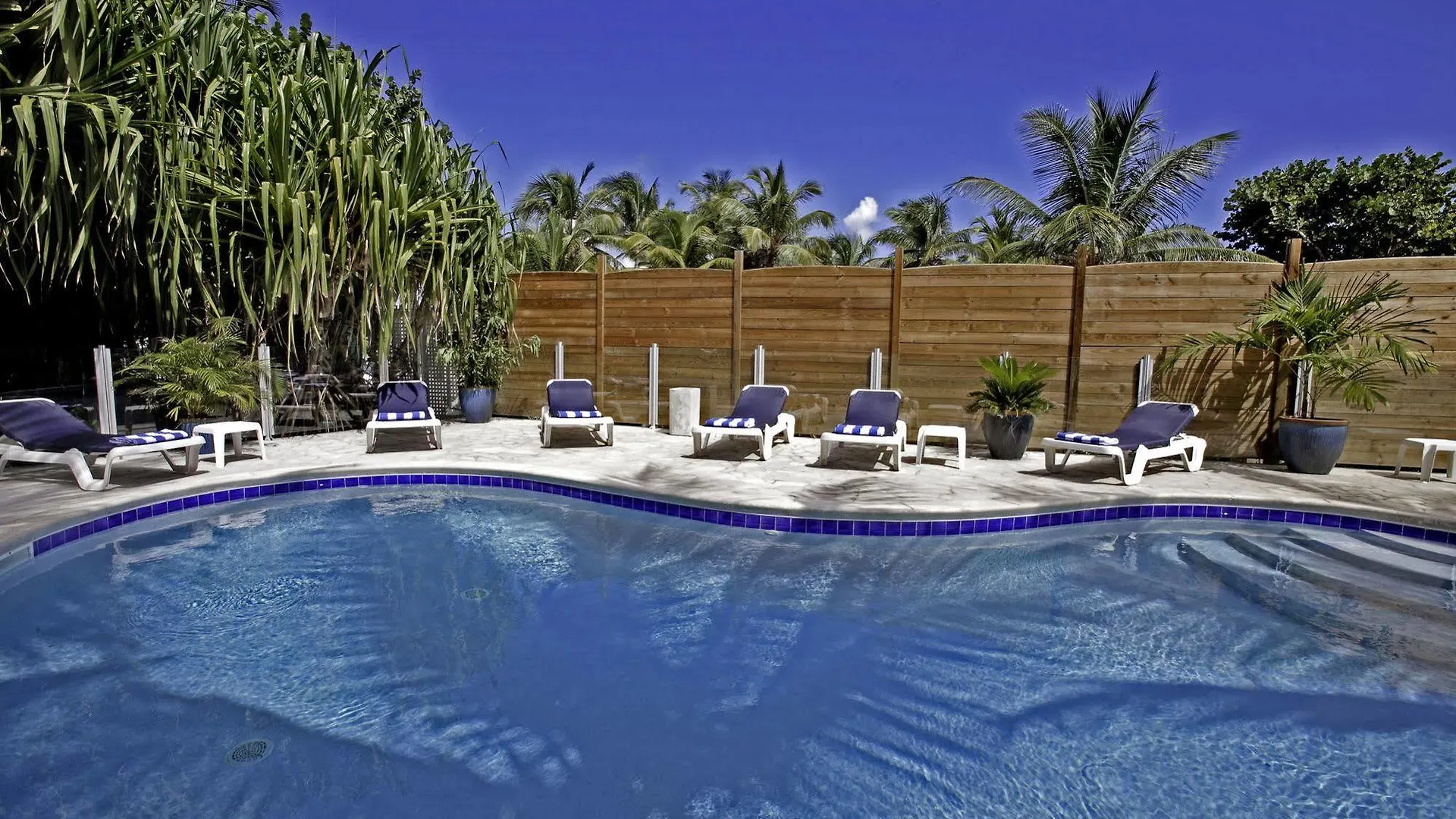 Blue Bay Beach Hotel Saint Martin